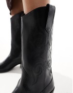 faux leather topstitched western boots in black
