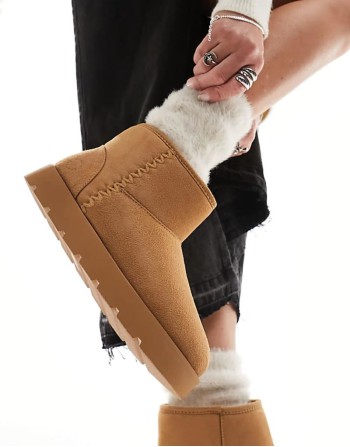 cosy platform ankle boot in chestnut brown