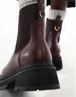 Becky chunky mid ankle chelsea boots in burgundy