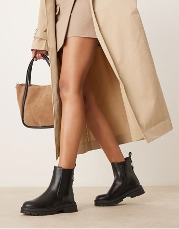 PU chunky chelsea boot in black