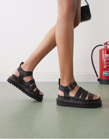 Blaire sandals in black