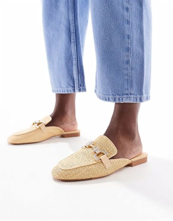 mule loafer in beige